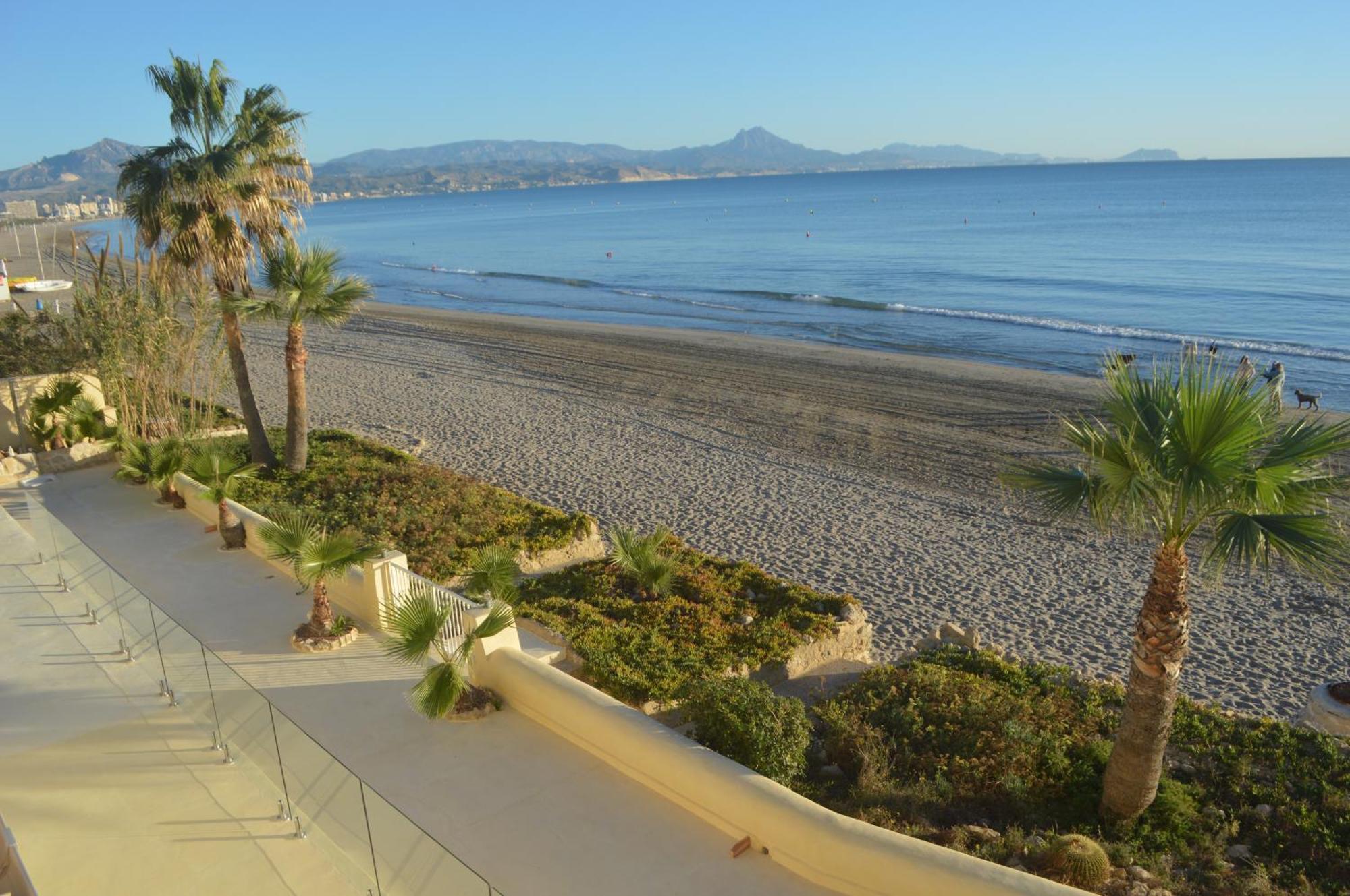 Excepcional Apartamento Loft A Pie De Playa En Chalet Roquetes 阿利坎特 外观 照片