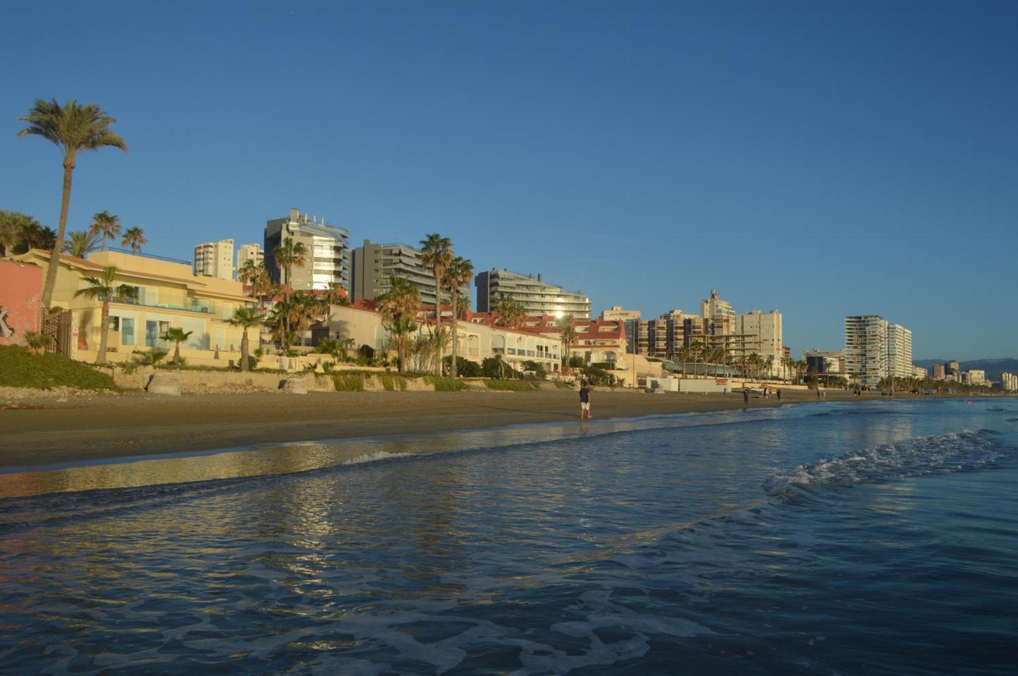 Excepcional Apartamento Loft A Pie De Playa En Chalet Roquetes 阿利坎特 外观 照片